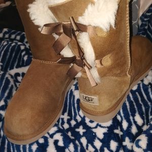 Ugg Boots (Bailey) SZ8